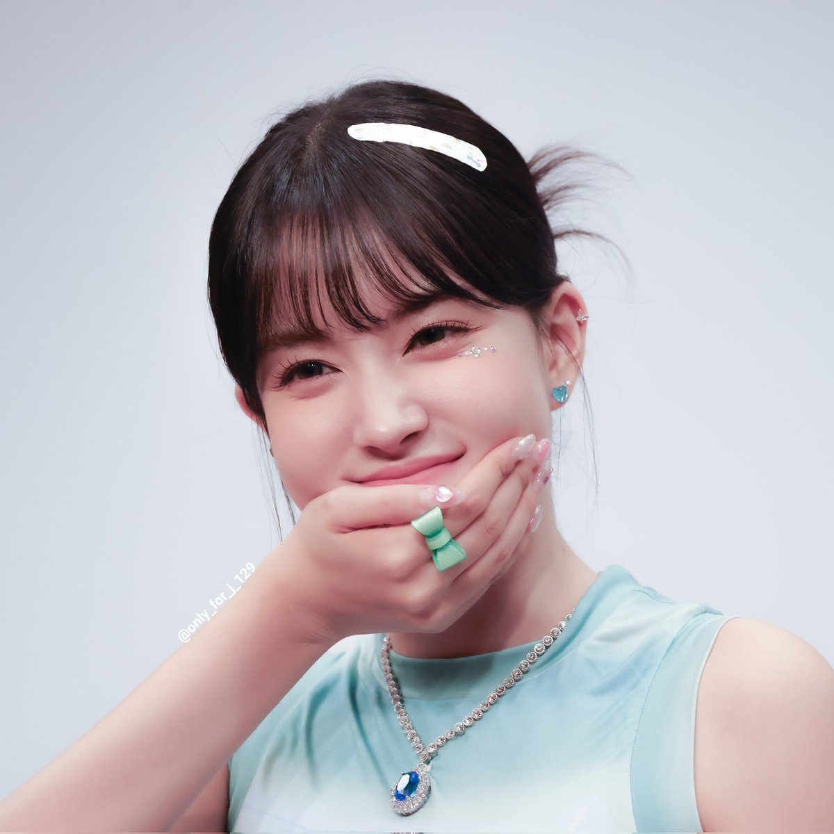 only_for_j_129's tweet photo. 230825 사운드웨이브 대면 팬싸인회

주문하신아궁빵나와쭘니다
                                                    녜?주문안해따구요?

#스테이씨 #STAYC #윤 #YOON https://t.co/qr2dk5Aots