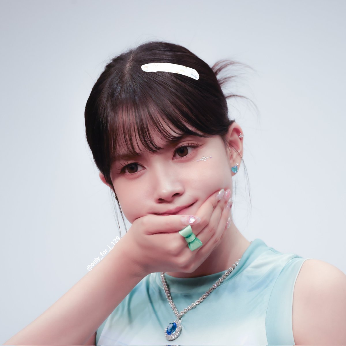 only_for_j_129's tweet photo. 230825 사운드웨이브 대면 팬싸인회

주문하신아궁빵나와쭘니다
                                                    녜?주문안해따구요?

#스테이씨 #STAYC #윤 #YOON https://t.co/qr2dk5Aots