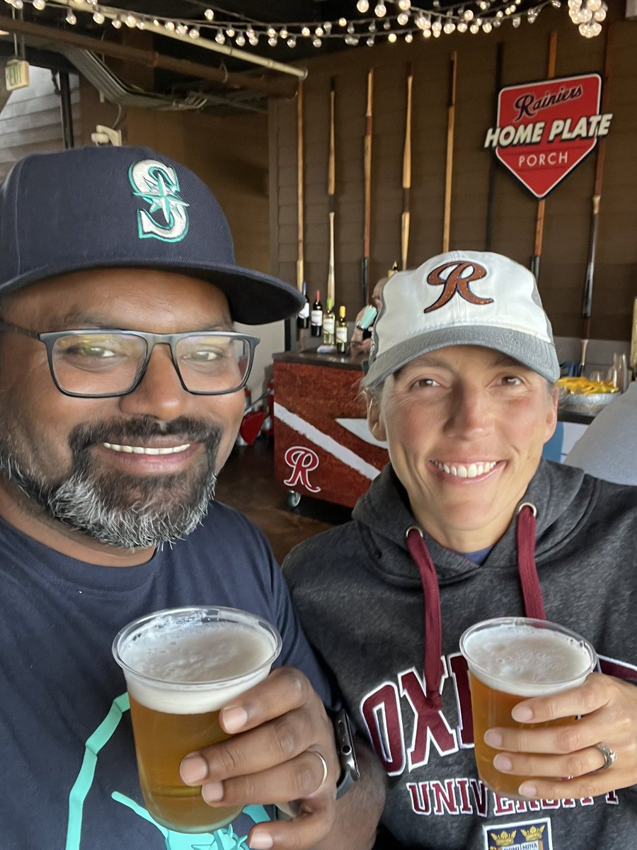 Friday Night at the R House #ttown #rainiers #rselfie