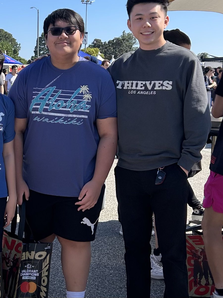 Bio Penguin tweet media