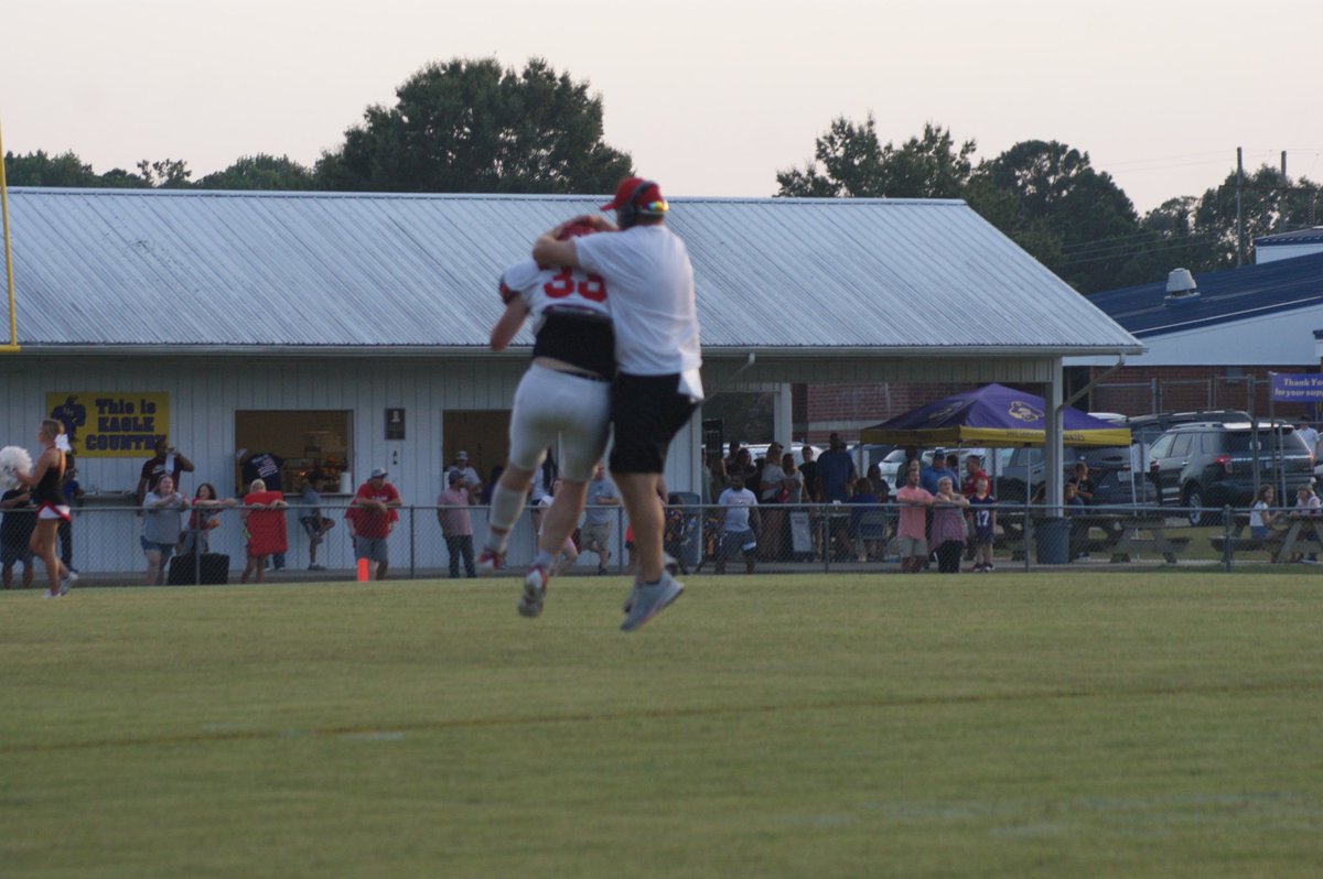 coachphillipsnj's tweet photo. North Johnston Panthers are 2-0!!! Our boys have grit and I love it as their coach. @coopergibson33 https://t.co/yCzGiy5YBe