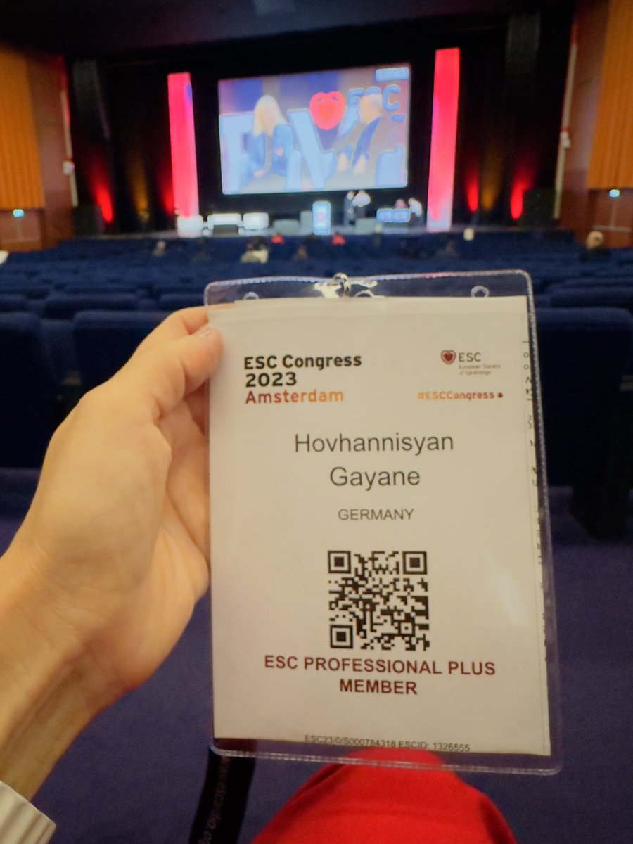 GAYANA21's tweet photo. Day 2, Room Budapest @escardio #ESC2023 https://t.co/fqrP41kb3f