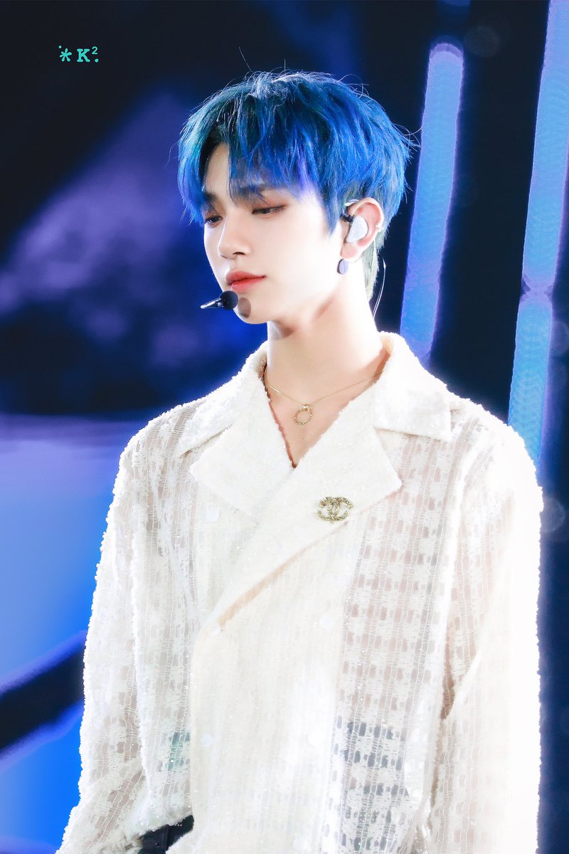 K2_1230_'s tweet photo. 191227 🥵 마이크 고정하는 밴딩도 섹시해

#세븐틴 #seventeen
#조슈아 #joshua 

HD 🔗：https://t.co/DnNhK9EHNO https://t.co/NcbzcqKlz5
