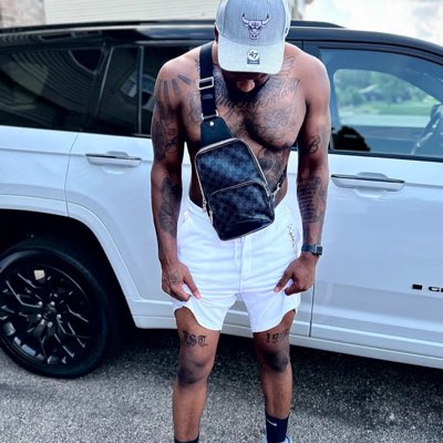 therealBigg_E's tweet photo. #NewProfilePic https://t.co/MCMAYpVWqD