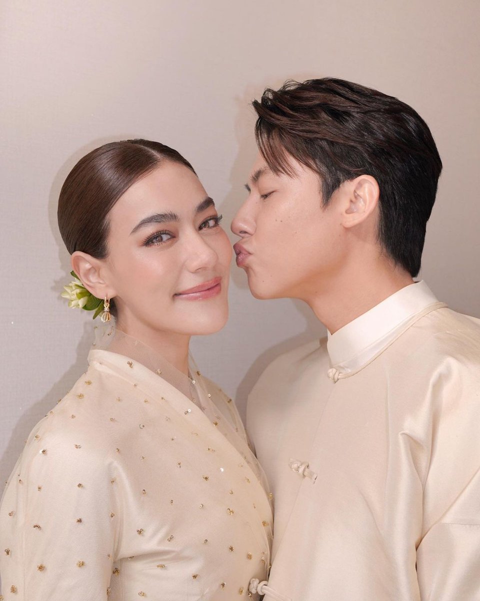 Prinfanclub's tweet photo. ขอนิดนึงเนอะ 😘
mark_prin X kimmy_kimberley
#tungpuihair #tungpui69
💄 #mollybeauty
for kim 💄 #jibbierubie
hair #seikostyle
#หมากปริญ #หมากคิม
Cr tungpui69 https://t.co/LVX6MvQOhc