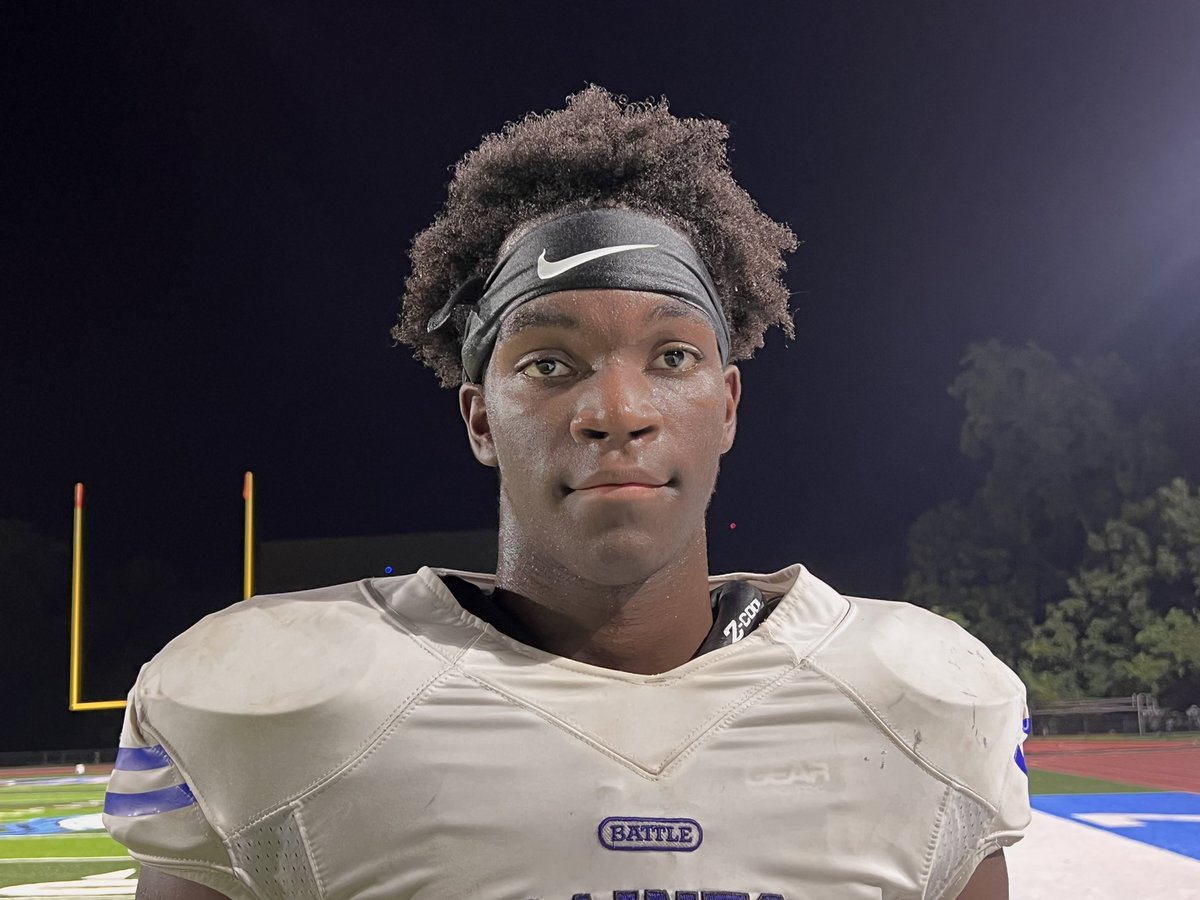 RecruitLouisian's tweet photo. Two LSU Commits left it all on the field tonight in the Zachary West Feliciana Jamboree - Joel Rogers and Trey’dez Green https://t.co/OWdA6NB48T