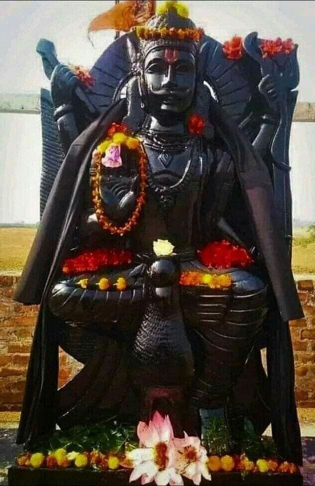 binodmandal239's tweet photo. शनिदेव अपने भक्तों पर अपना आशीर्वाद बनाए रखना🌺 🙏🏻 https://t.co/l1JBDcdssM