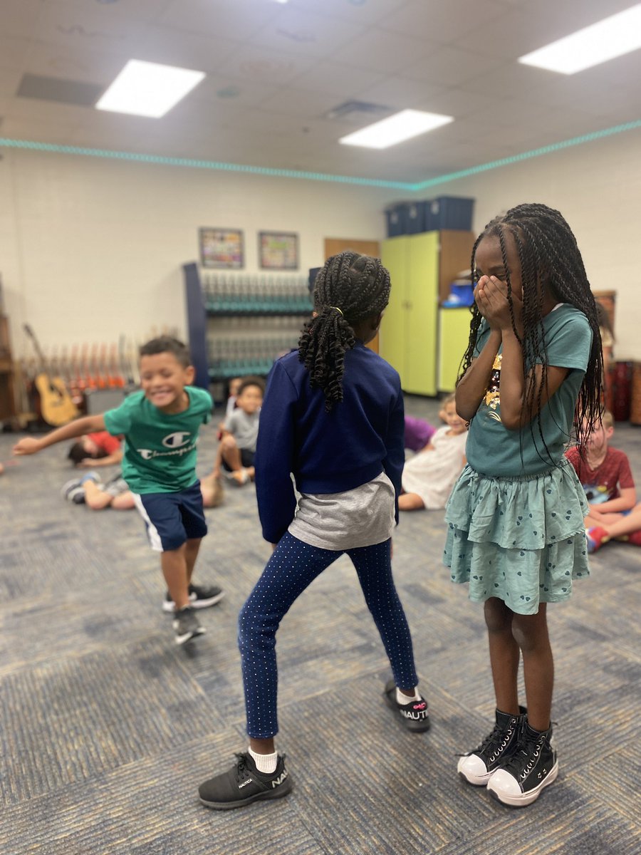 BHEMusic tweet media