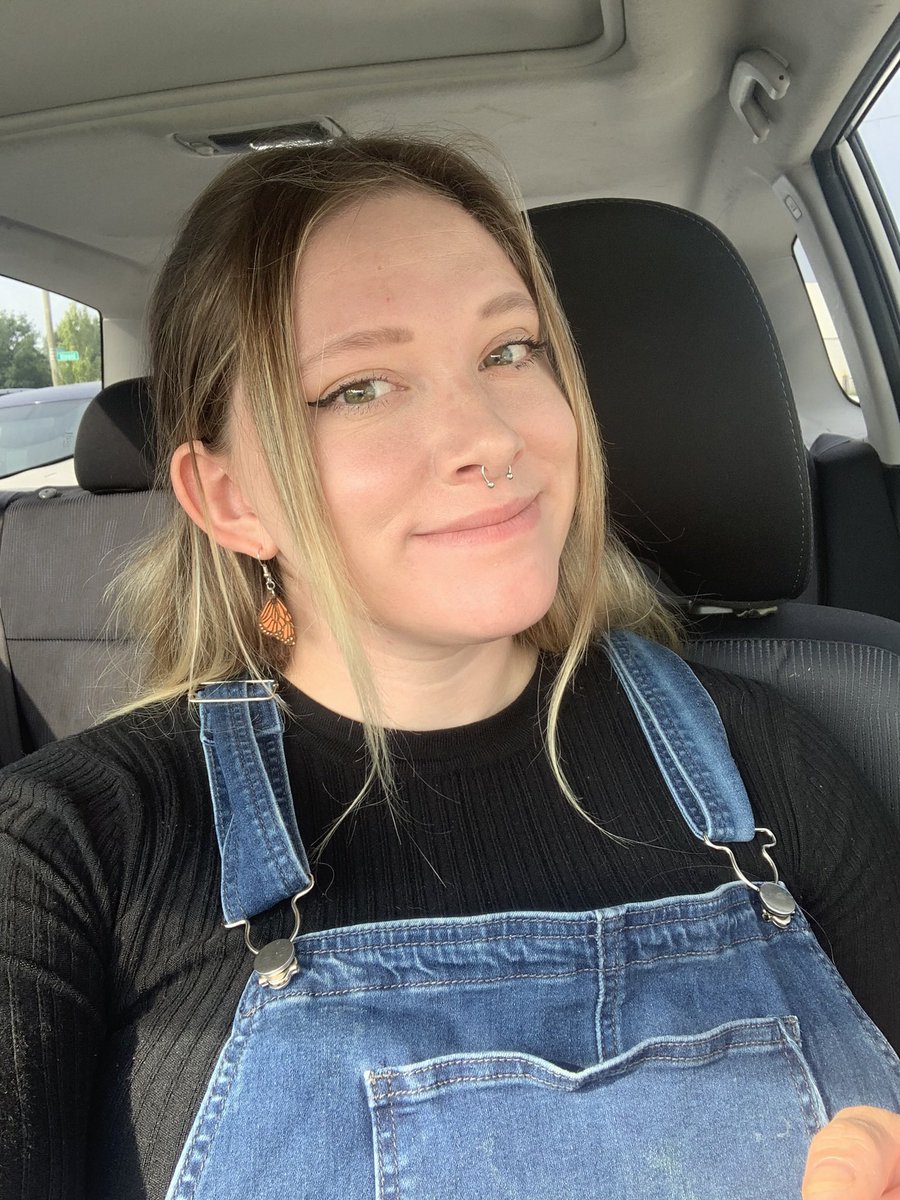 mediumlizard's tweet image. did it for her❣️
one year of sobriety