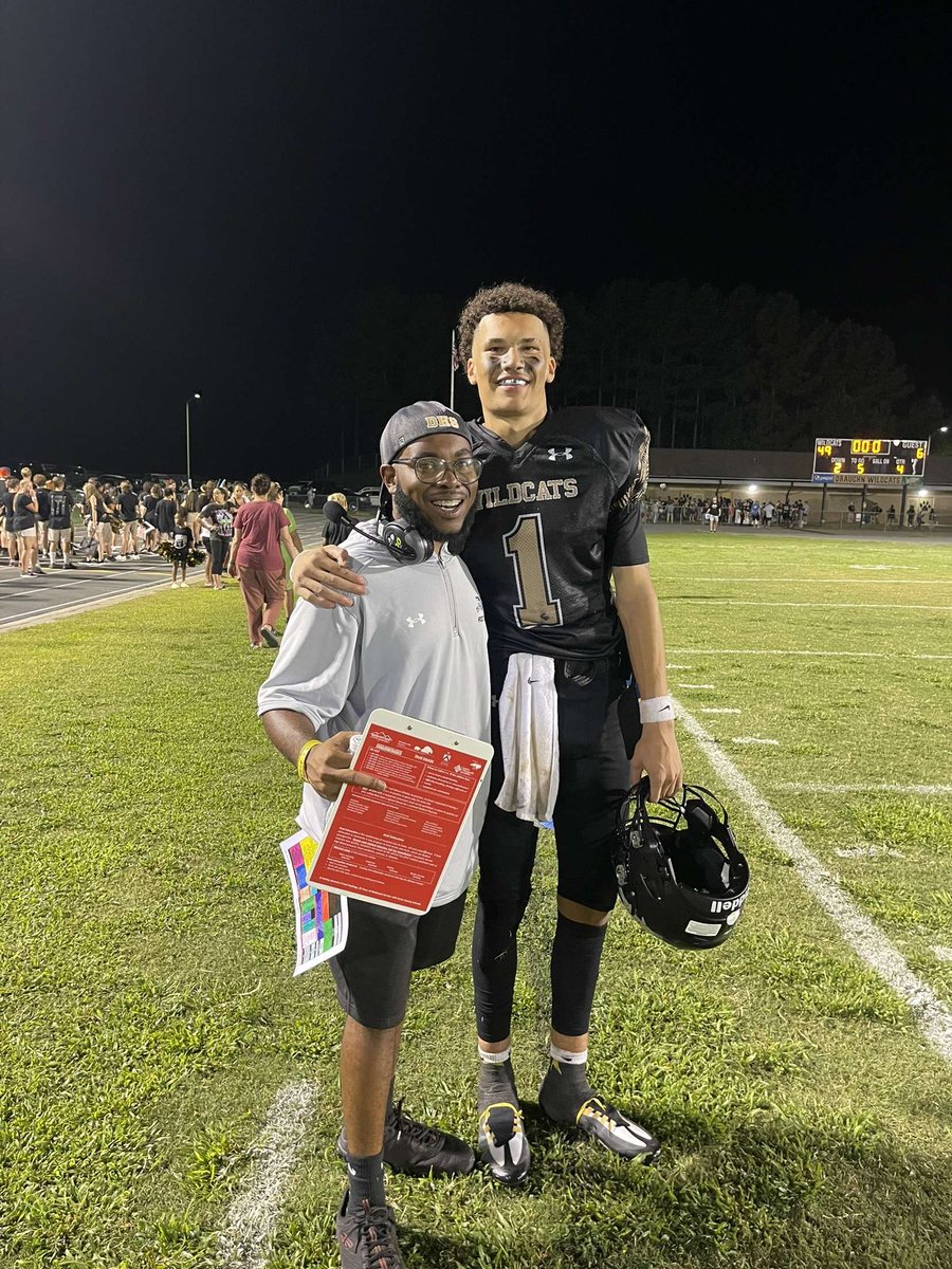 Statement win tonight <a href="/DraughnFB/">Draughn Football</a> !!! Time to fix some things and get ready for the upcoming week.
<a href="/CoachNMiller/">Niyin Miller</a>