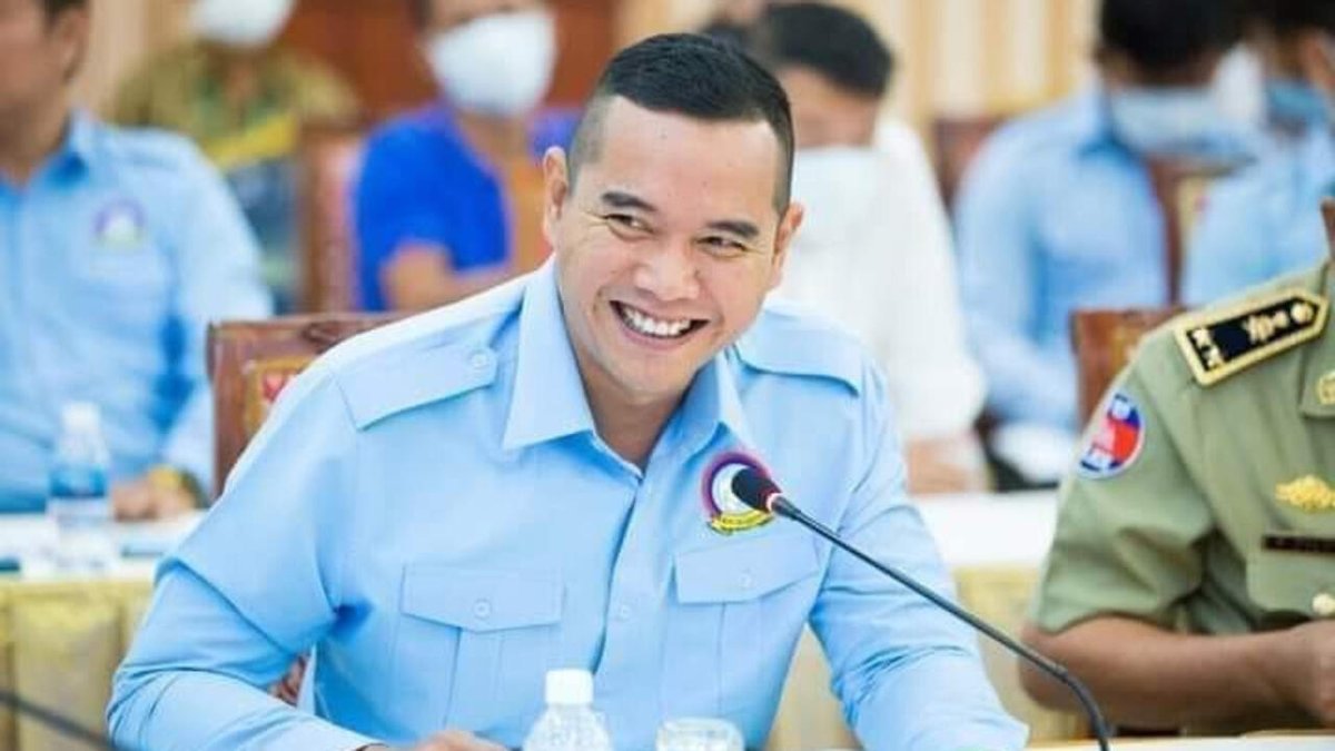 RFI_Km's tweet photo. មន្ត្រីជាន់ខ្ពស់ថ្នាក់ក្រោមជាតិខ្លះត្រូវបានផ្លាស់ប្តូរ ហើយជំនួសមកវិញដោយអ្នកជាប់សាច់ឈាមមេដឹកនាំបក្ស https://t.co/7Bc9XagLAD https://t.co/4eWwNLvT99