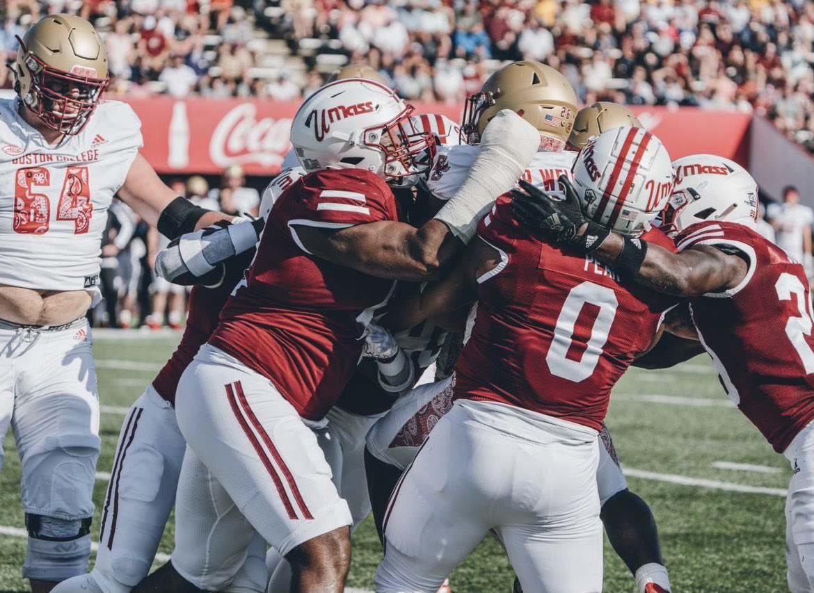 TheCursiveU's tweet photo. We are Avien Peah days from @UMassFootball at @NMStateFootball 
Saturday, August 26th - 7:00 PM
Aggie Memorial Stadium, Las Cruces, NM @ESPNCFB 
#dUdeMASS🚩🏈🏈🏈 
#UMassTwitter #Flagship
#YeahBuddy #sleepinggiant #110asOne

It’s Game Day! LFG! https://t.co/1wWA9VtLmZ