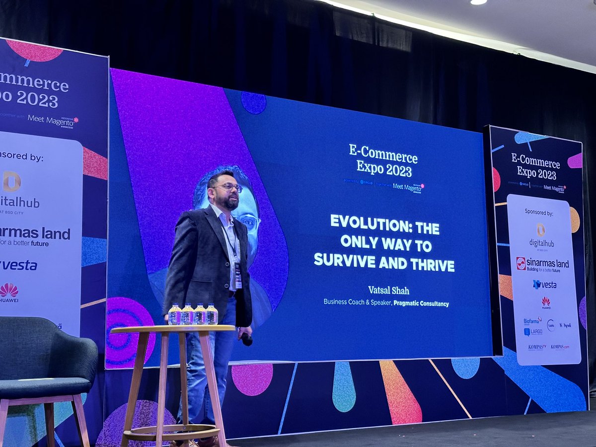 jeo4long's tweet photo. @vatsalshah is sharing "how to evolve to survive" โค๏ธโค๏ธ #mm23id #buildingforthefuture https://t.co/n4EgWWPTpt