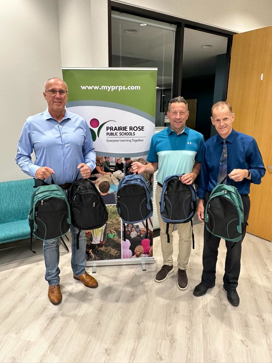 GlenMotz's tweet image. Honoured to deliver the first batch of Telus #kitsforkids to Prairie Rose School Division who will distribute these supplies as appropriate.
#givewherewelive #medhat
