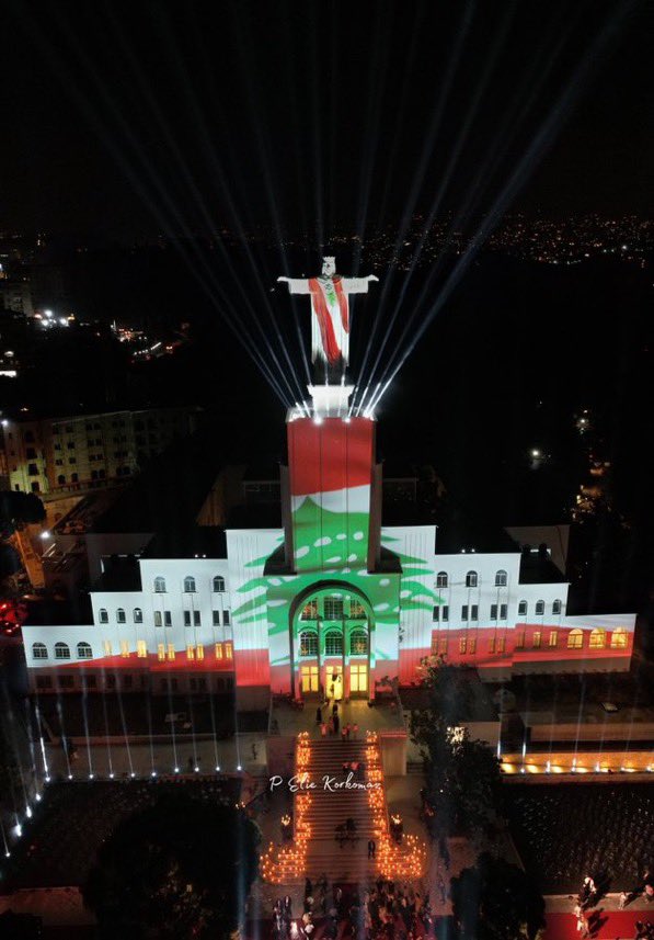 LGeographic's tweet photo. إضاءة تمثال يسوع الملك في ذوق مصبح https://t.co/DPNhUynO1b