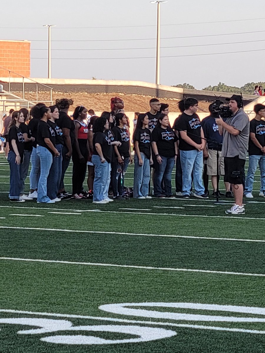 AISDFineArts's tweet photo. Friday Night Lights!!  Yes!!
@ShadowCreekBand 
@SCHS_Sapphires 
@ManvelHSBand 
@ManvelHSChoir 
@ManvelMajestics https://t.co/6MmNZO6cgm