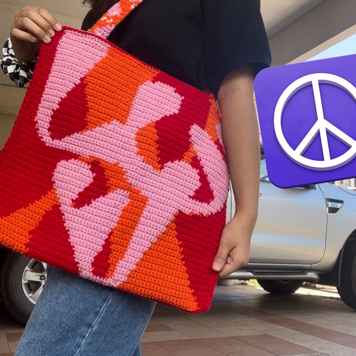 kkulfkzl's tweet photo. crocheted an ALL ABOUT LUV bag. Middle of The Night was the first Monsta X song I listened to so this is quite personal to me 🫣 #MONSTAX https://t.co/hJ6qxxX8O3