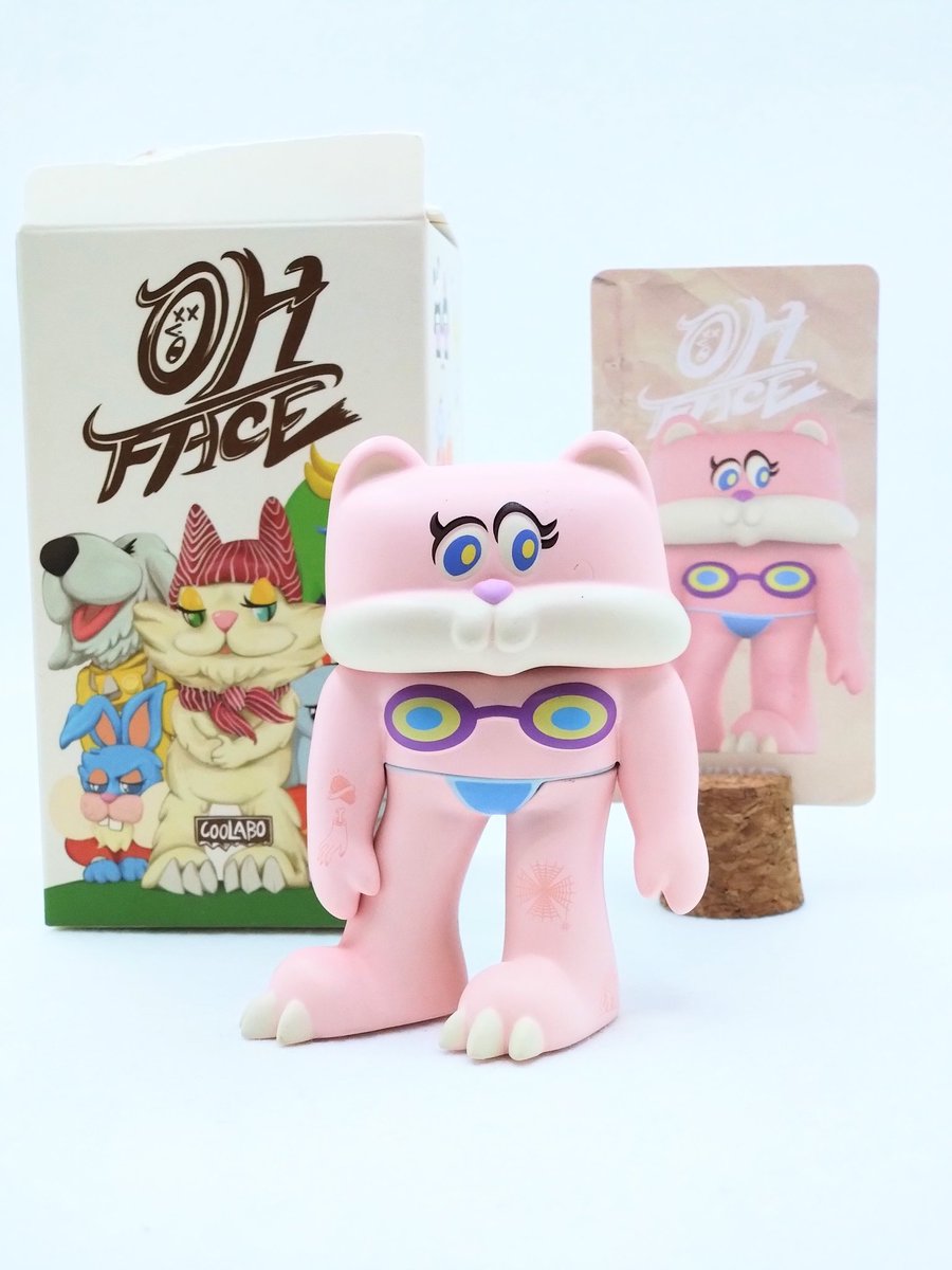 01memorabilia01's tweet photo. POPMART
coolrainLABO Oh Face シリーズ
WHY.D
原宿本店オープン1周年記念のガラポンでGETしました!エキセントリックなきぐるみからさらに想像を上回る中の人が出てきてびっくり😲
こういうギミックは他ではないので楽しいですね👍
#POPMART
#POPMART大好き
#ポップマート
#OhFace
#coolrainLABO https://t.co/JwwwxidKeI