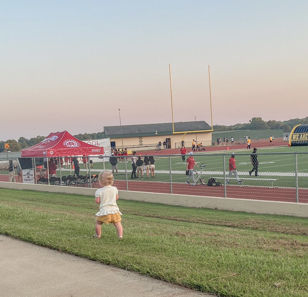 MarleighBrazell's tweet photo. Tonight didn’t go our way. We are still SO proud of how hard the Warriors played. They fought until the very end. 🏈❤️ https://t.co/6pu3i1bjcw