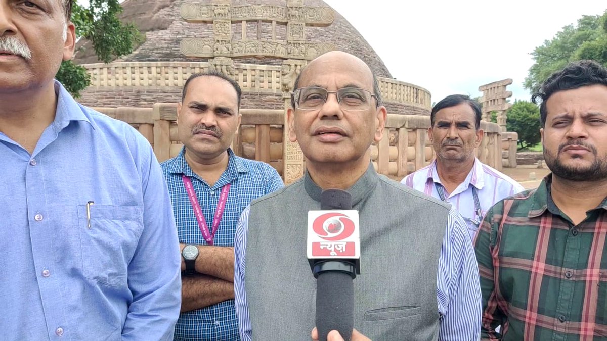 मध्य प्रदेश ऊर्जा विकास निगम की महत्वाकांक्षी परियोजना "सांची सोलर सिटी" का इंटरनेशनल सोलर एलायंस के डायरेक्टर जनरल श्री अजय माथुर ने  निरीक्षण किया।
<a href="/CMMadhyaPradesh/">Chief Minister, MP</a> <a href="/iaskarmveer/">Karmveer sharma</a> 
<a href="/BajSurendra/">Dr. SURENDRA BAJPAI</a>