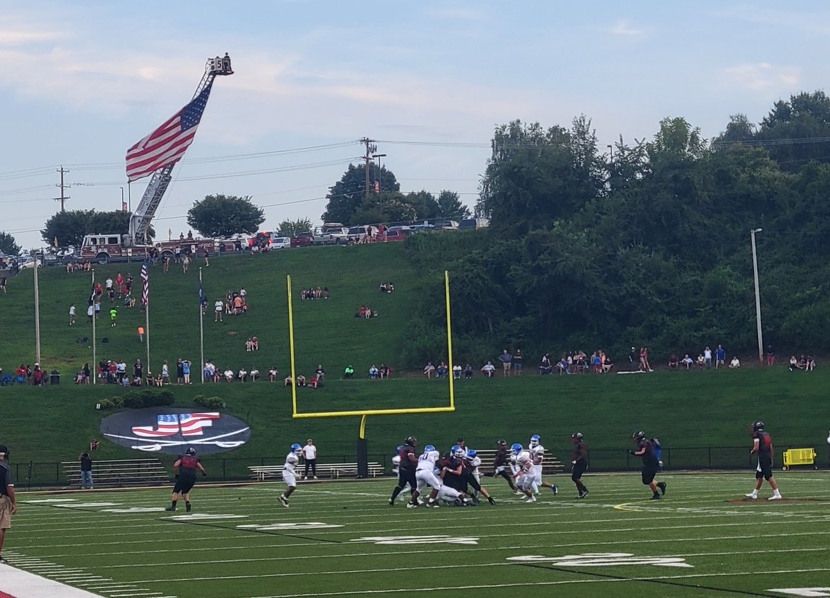 Big 29-26 win over Gretna for the Cavaliers at Sabre Stadium to open the 2023 season on Military Appreciation Night! 🏈🇺🇸