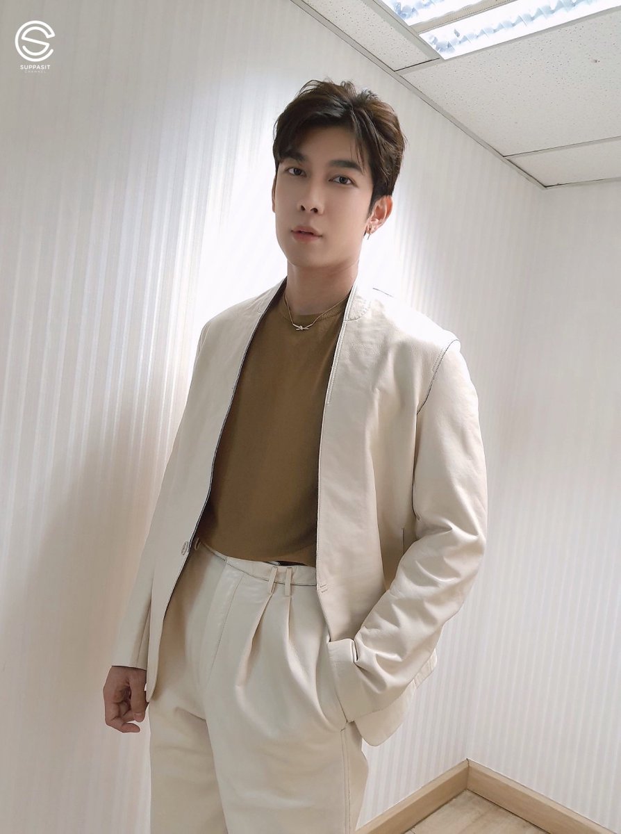 SuppasitChannel's tweet image. รุ่นพี่พร้อมแล้วน้าา 😉

MEW LOVE AND LEARN

#MEWxMRTTCAS
@MSuppasit