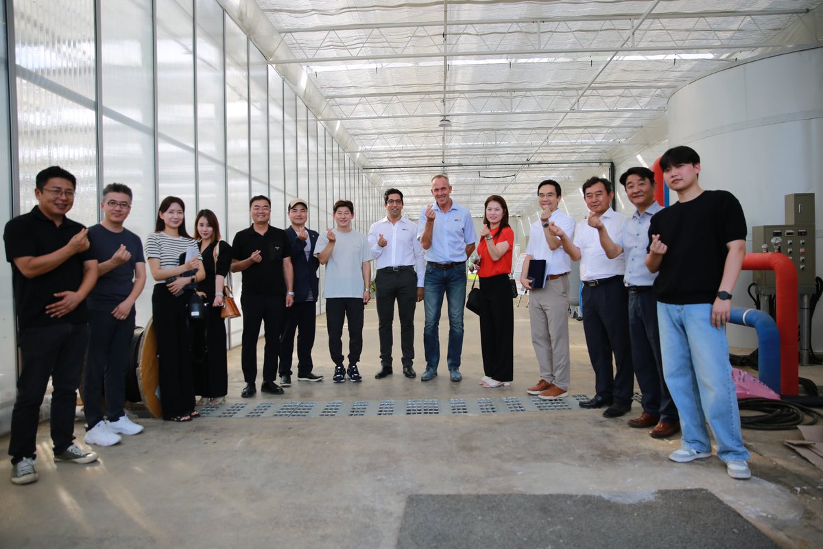 Workweek in Korea. More evolving young growers, future farmers arising. The government missionized the new aspiration to become a food and ag hub for Asia. <a href="/hortidaily/">Horti Daily</a> #horti