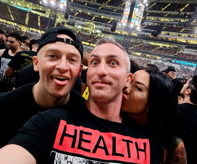 🔥𝕴𝖐𝖊 Diezel 🔥 - Good Times @kj_fetishmodel @zacwildxxx #CFH #PANTERA @Pantera 🔥🔥🔥☠️☠️☠️🤘🤘🤘 https://t.co/HLUWjx2La2