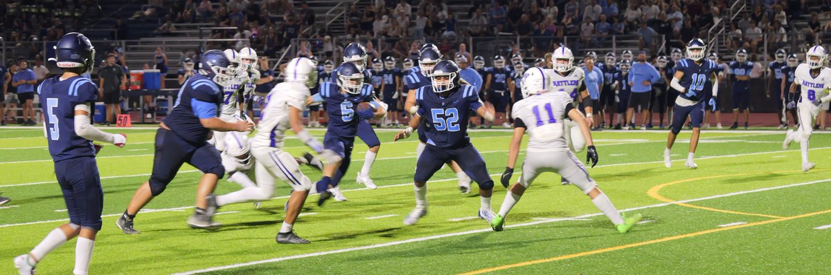 DVUSD's tweet photo. Couldn't make it to one of the three DVUSD home football games tonight? We've got some Friday Night Lights photos at https://t.co/P4W3wsOeaM. 🏈 https://t.co/f0uqUY8k3X