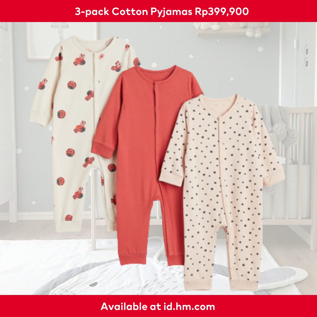 hmindonesia_'s tweet image. Cuddle time upgraded! Introducing our 3-pack Cotton Pyjamas for baby. 🌙 Long-sleeved, all-in-one coziness crafted from soft, organic cotton jersey. The sweetest dreams start here. Available at hm.info/60184YShG 
#HMIndonesia #BabyComfort

Price: Rp399,000