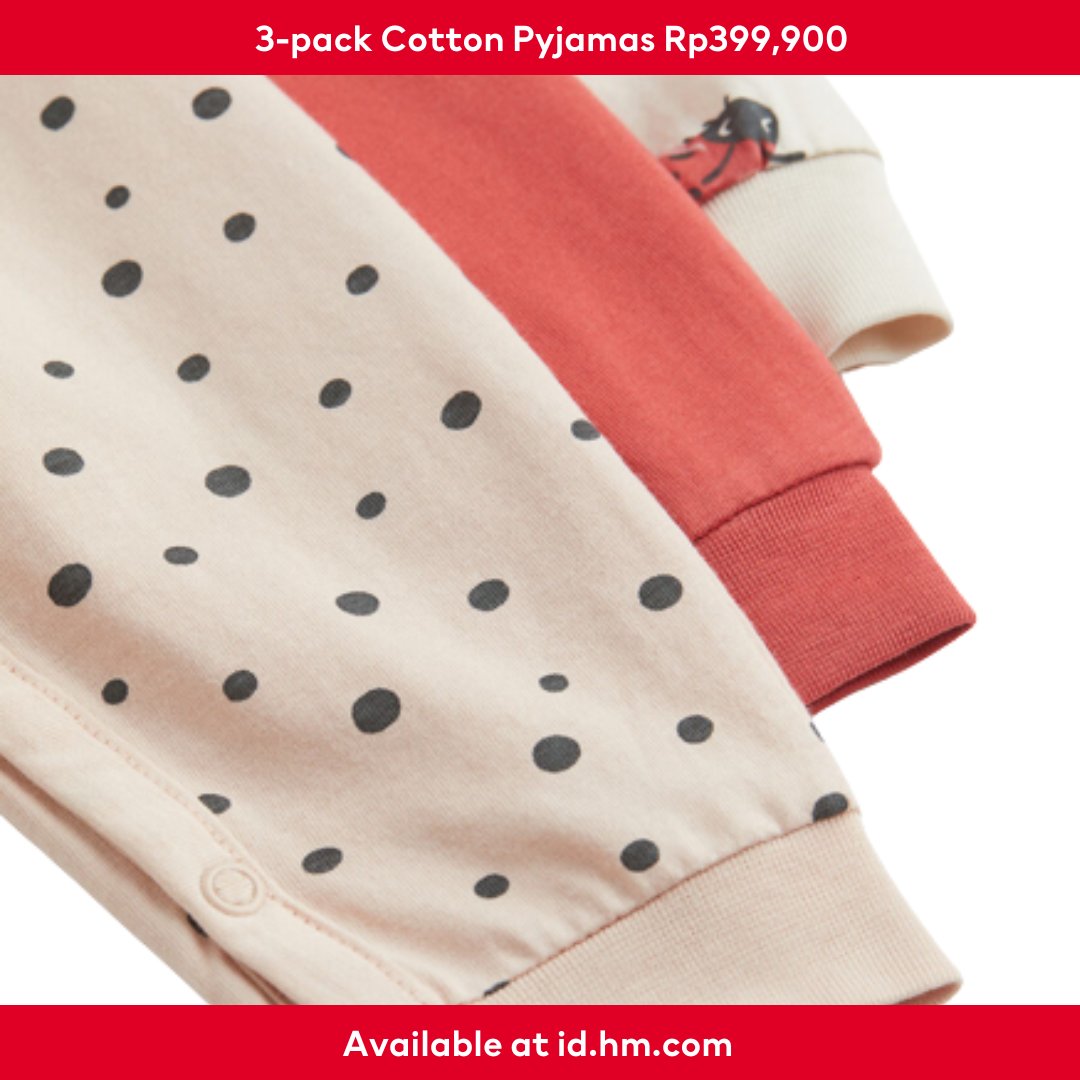 hmindonesia_'s tweet image. Cuddle time upgraded! Introducing our 3-pack Cotton Pyjamas for baby. 🌙 Long-sleeved, all-in-one coziness crafted from soft, organic cotton jersey. The sweetest dreams start here. Available at hm.info/60184YShG 
#HMIndonesia #BabyComfort

Price: Rp399,000