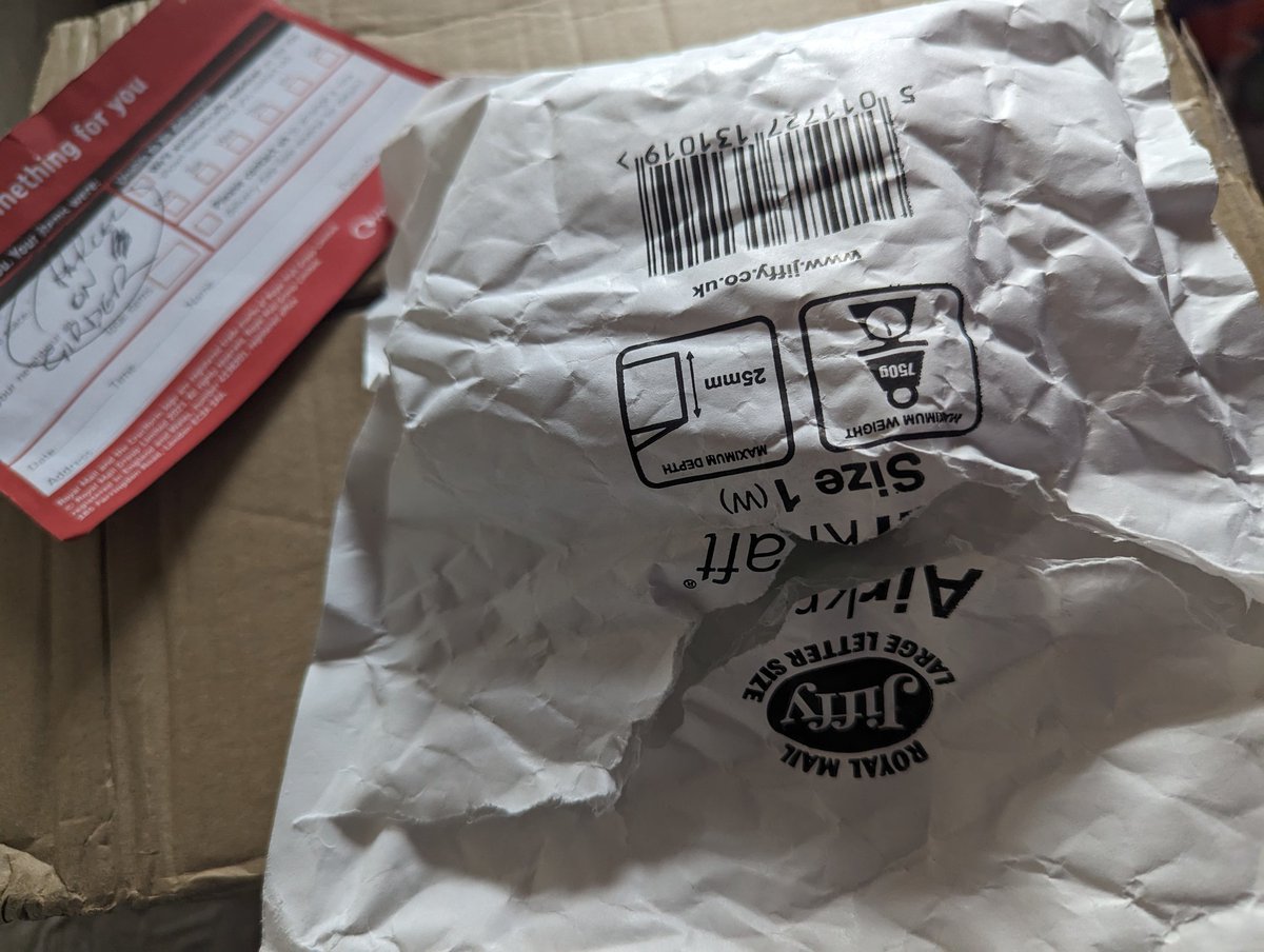 laxy82's tweet photo. @RoyalMail did the postie not like what was in my parcel so delivered it nearly a week later than it was supposedly signed for? https://t.co/tr0LPr2weS