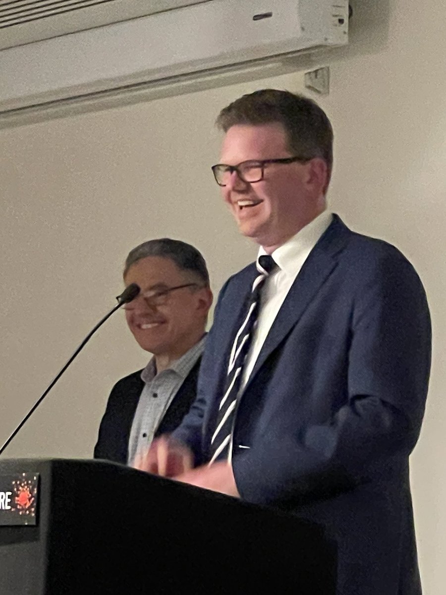 Minister for Health in SA <a href="/PictonChris/">Chris Picton MP</a> shows some great understanding and connection with #RG and rural practice at tonight’s <a href="/RuralDocSA/">RDASA</a> Masterclass dinner 
👏👏👏
