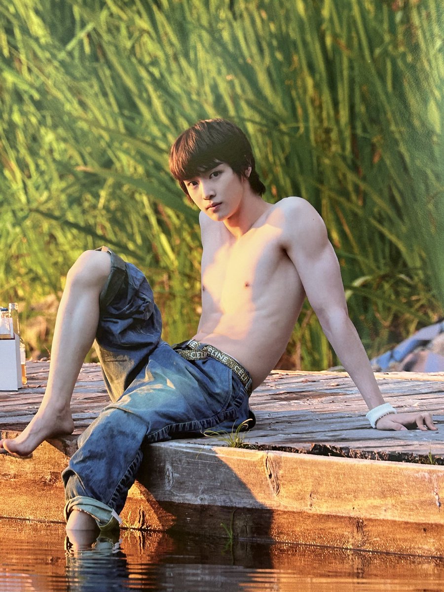 jsc_pics's tweet photo. SUNGCHAN HAVE MERCY ON ME??? https://t.co/q4pZ7jFY1b