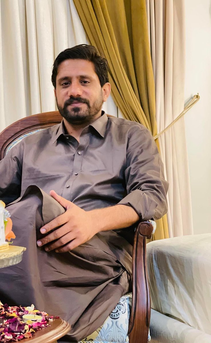 Gwahram_Baloch's tweet photo. سیاست میں آنے کا مقصد سیاسی میدان کو تعلیم یافتہ نوجوان طبقے کیلئے ہموار کرنا ہے۔ https://t.co/w1GVsKNM5M