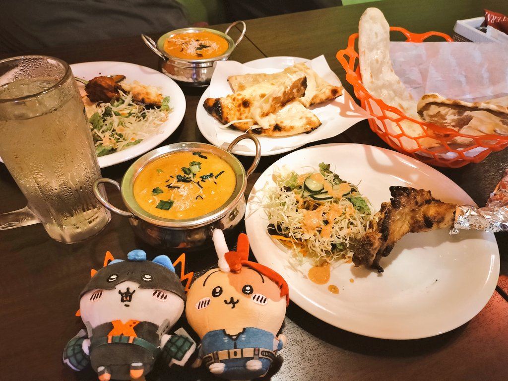 緑谷出久 ,ミルコ(ヒロアカ) ,轟焦凍 「ぽっぷあっぷ行って呑んで食べてる ナンカレー美味しい」|しろ🐻‍❄️のイラスト