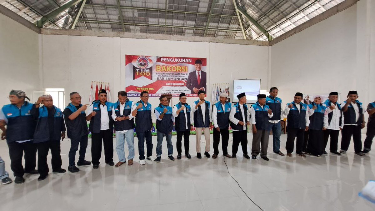 tatakujiyati's tweet photo. Luar biasa semangatnya relawan Anies. Kami Relawan bukan bayaran.

Hari ini deklarasi dukungan di 3 lokasi sekaligus: Medan Sumatera Utara, Bekasi Jawa Barat, Lamongan Jawa Timur. Pengukuhan Tim 100 BAKORSI sekaligus di 3 tempat. Besok terjadwal di 5 tempat. 

Yuk relawan absen https://t.co/8LT9e5woPv