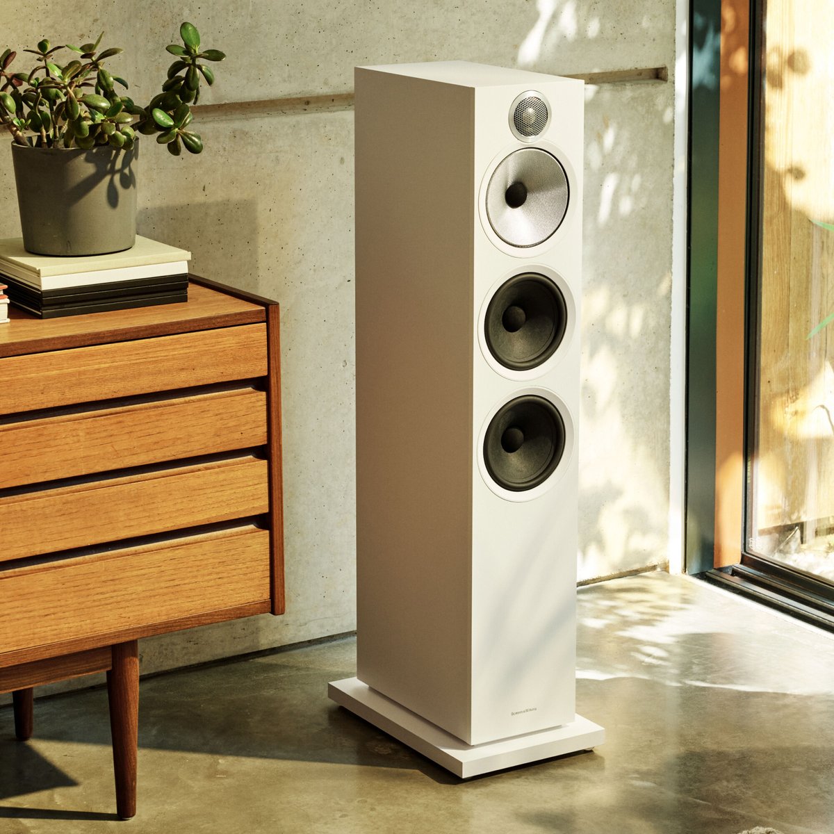 BowersWilkins's tweet photo. The largest and most capable loudspeaker in the 600 Series range, the 603 S3 is the perfect match for bigger rooms and home theatres. 

#BowersWilkins #ForTheLoveOfMusic #600Series #603S3 https://t.co/tadwcovEsw