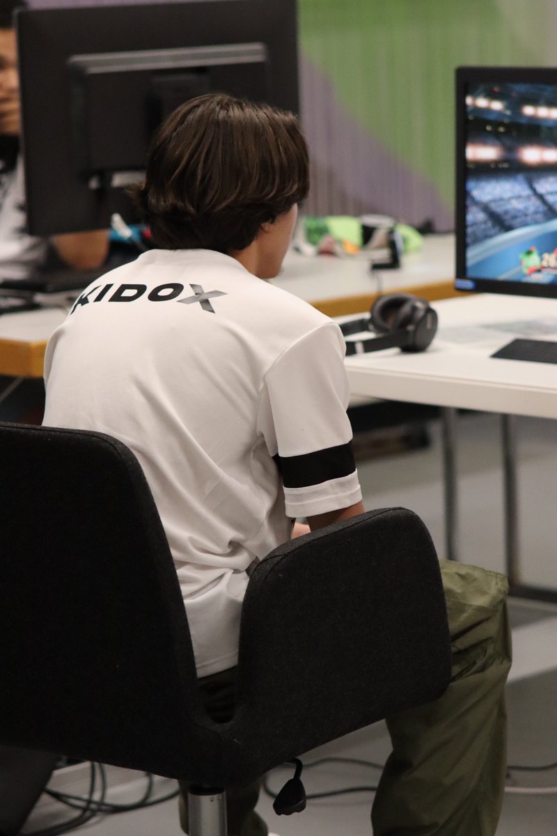 AopikXamax's tweet image. Top 32 assuré ! #AXWIN ❌