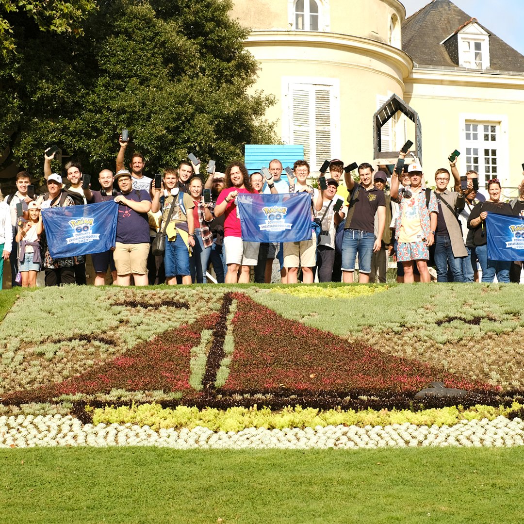 PokemonGOfr's tweet photo. Enfin ! 🫶 Pour donner le coup d'envoi du #PokemonGOFest2023 : Mondial, nous rejoignons la #PokemonGOCommunity en France pour une journée passionnante pleine d'aventures #PokemonGO ! 🌍 🇫🇷 Êtes-vous prêts ? https://t.co/9YePRGIt1r