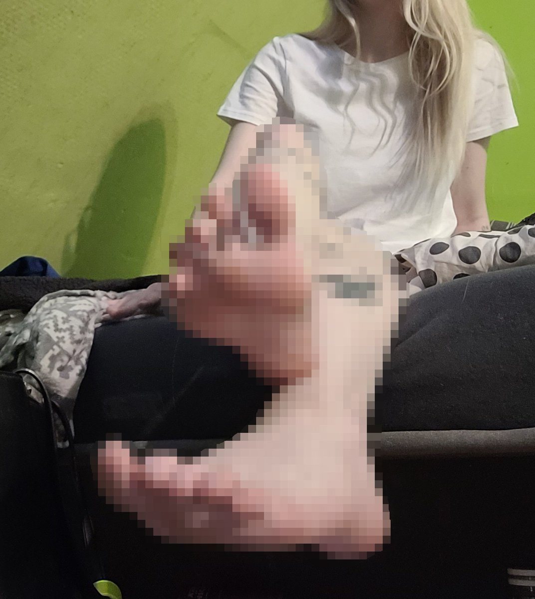 nataliee8233's tweet photo. I know you want my soles in your mouth. You can suck them while i go online shopping with your money.

#findom #feet #feetcontent #feet_lover #feetworship #feetpic #findomgoddess #findommommy #brat #uksubs #slaves #paypig @YoungSubSlave @SSubster @FindomRT8 https://t.co/efD3VTEP6N