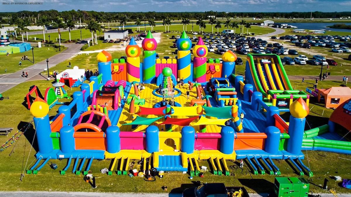 We are so excited to announce, the WORLD'S LARGEST BOUNCE HOUSE will be at Fleet Fest this year!!!!!

And for all our kids at heart...adults are welcome too!!!!

Best of all…it’s FREE!!!

PLEASE SHARE!!!!

@surflant 
@USNavy 
@USFleetForces 
@CNRMA 
@CNICHQ 
 
#fleetfestisback