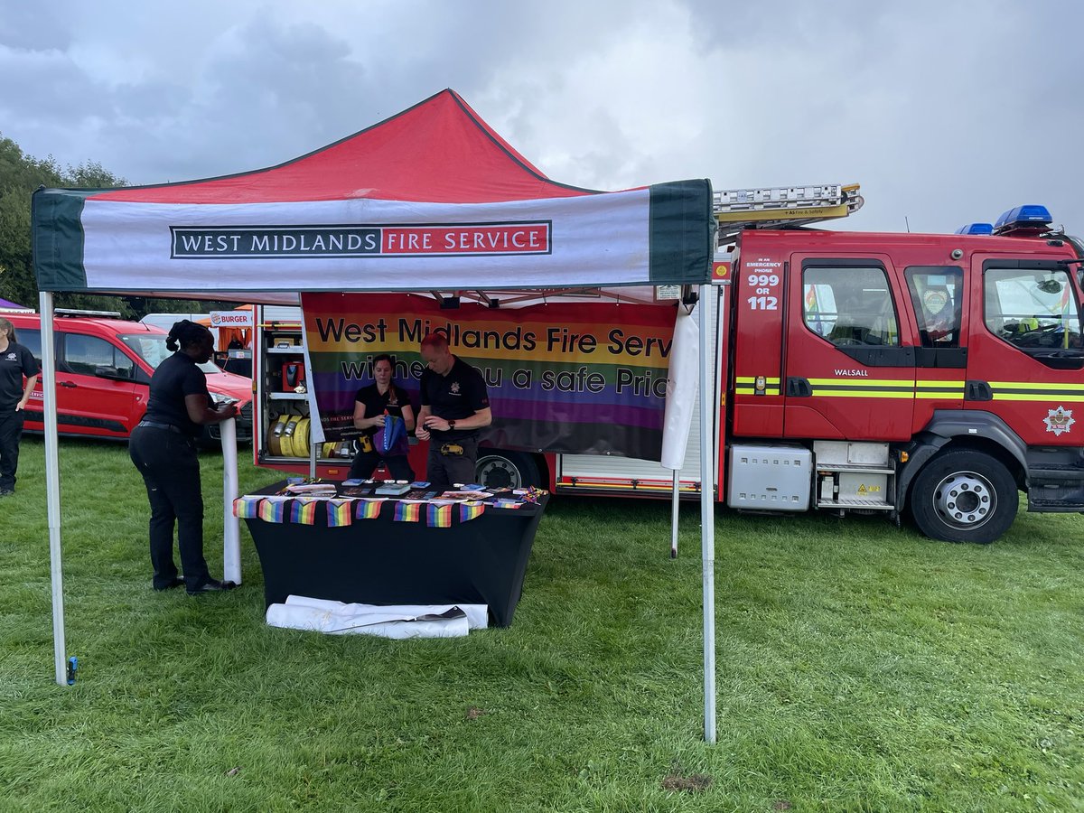 #greenwatch🟢 <a href="/walsallpride/">WalsallPride oficial</a> come and say hello 🚒🚒