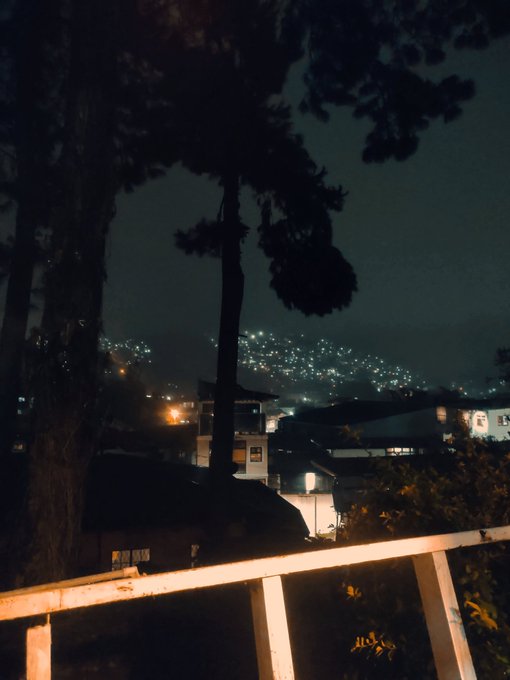 Boring baguio night. Maulan. Sarap tumagay https://t.co/JBbWpiE0Nq<a href="/tag/letlenilead"class="tags"><span>#letlenilead</span></a>