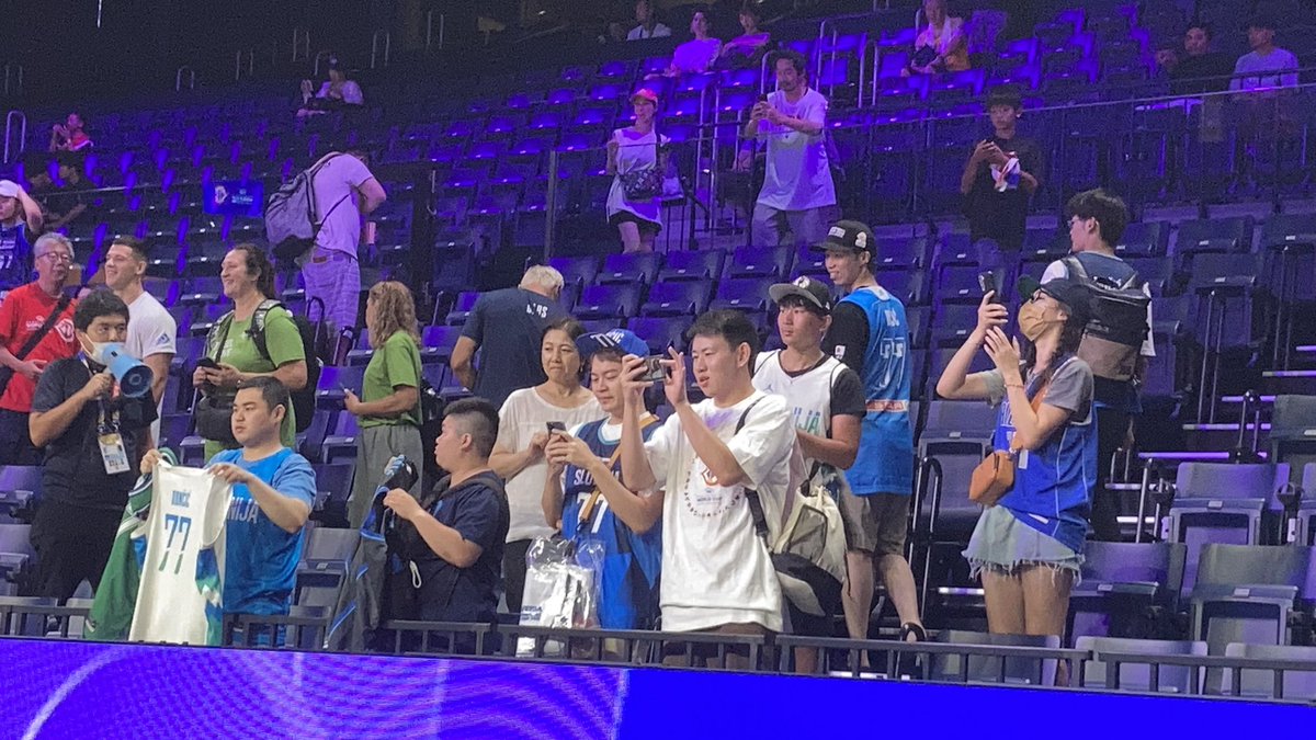 Dončićmanija na Japonskem <a href="/Val202/">Val 202</a> <a href="/kzs_si/">Košarkarska zveza SIovenije</a> <a href="/FIBAWC/">FIBA Basketball World Cup 🏆</a> #mojtim