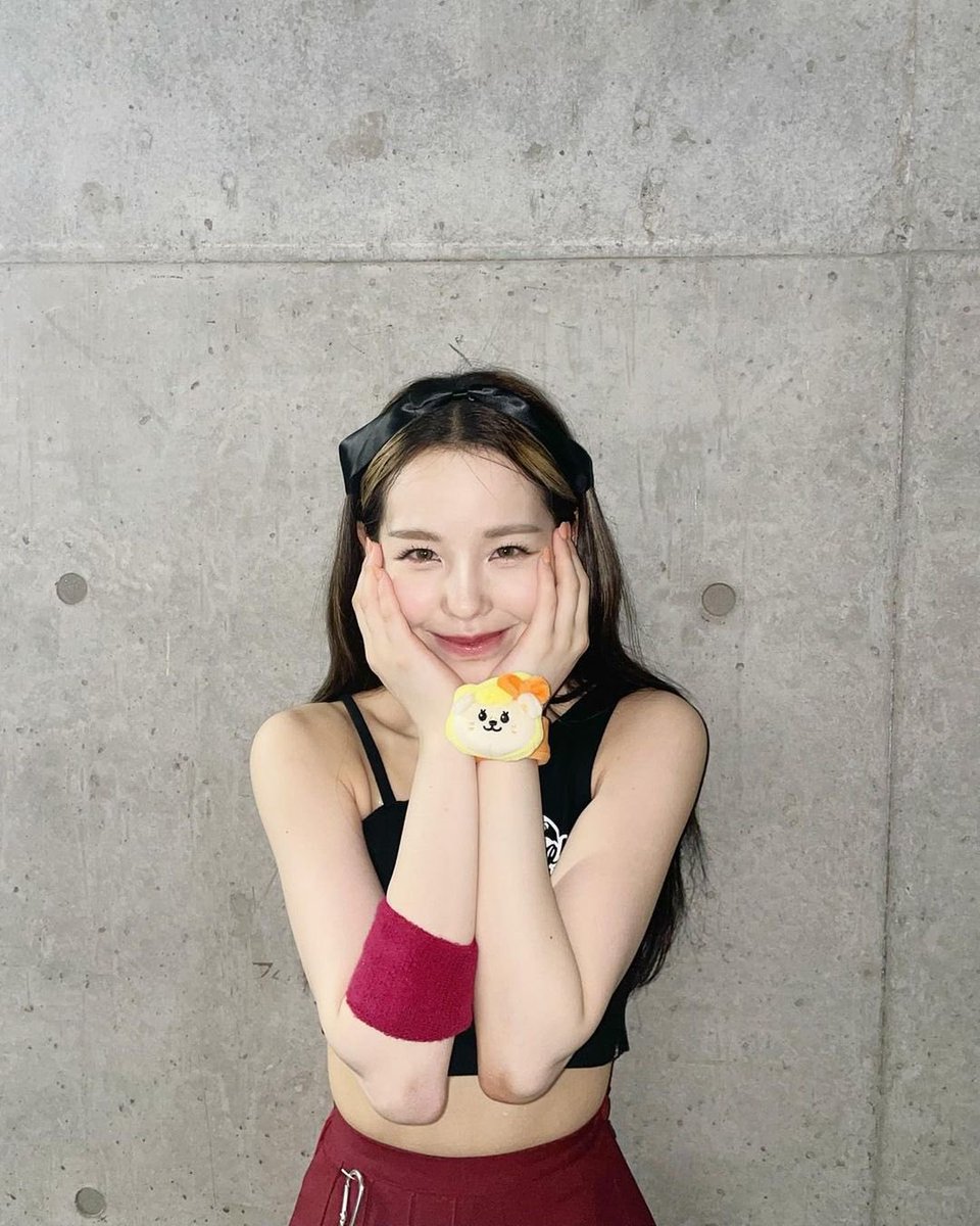 NiziUBrasil's tweet photo. Atualização de #MAKO no Instagram: (1/3)

🔗https://t.co/17J7Qt4EWO

#NIZIUGRAM #NiziU @NiziU__official https://t.co/ctzcnufvVF