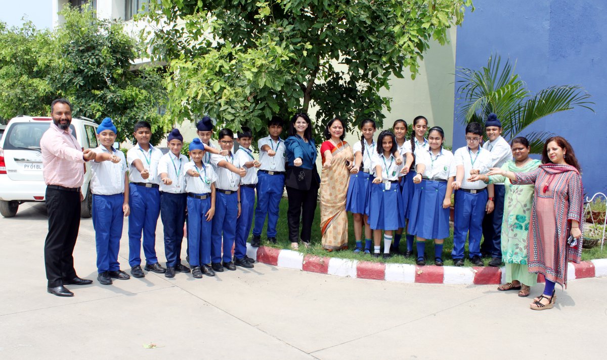 capitalfm908's tweet photo. #MeriMaatiMeraDesh #crcapital #trending @MIB_India @MinOfCultureGoI #schoolactivity https://t.co/DnWoXvhB1d