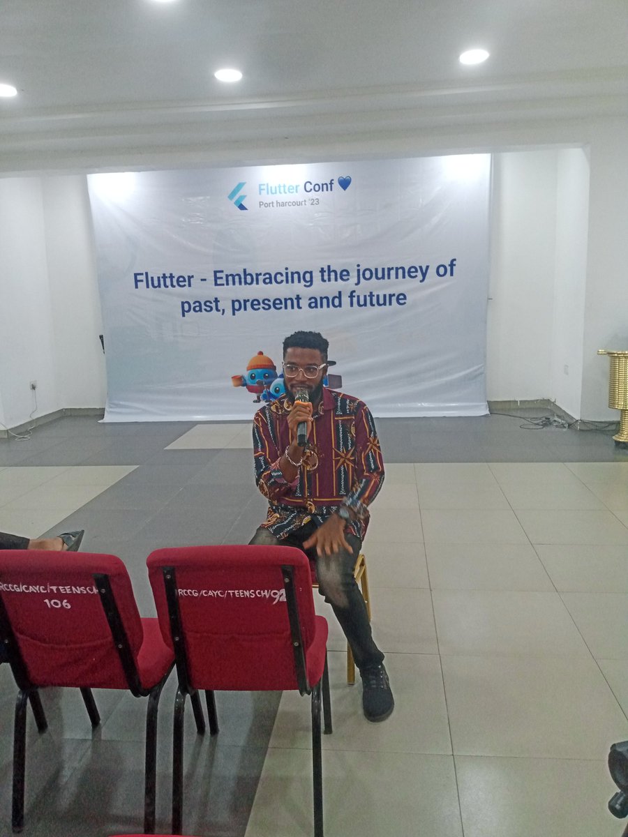 Flutterconf_'s tweet photo. Our first speaker is up @eghosa_yande, speaking on "Exploring Dart Frog for Backend Development"
#flutterdevs #flutter #flutterPH #flutterconf #flutterconf23 https://t.co/BejEf2bQMk