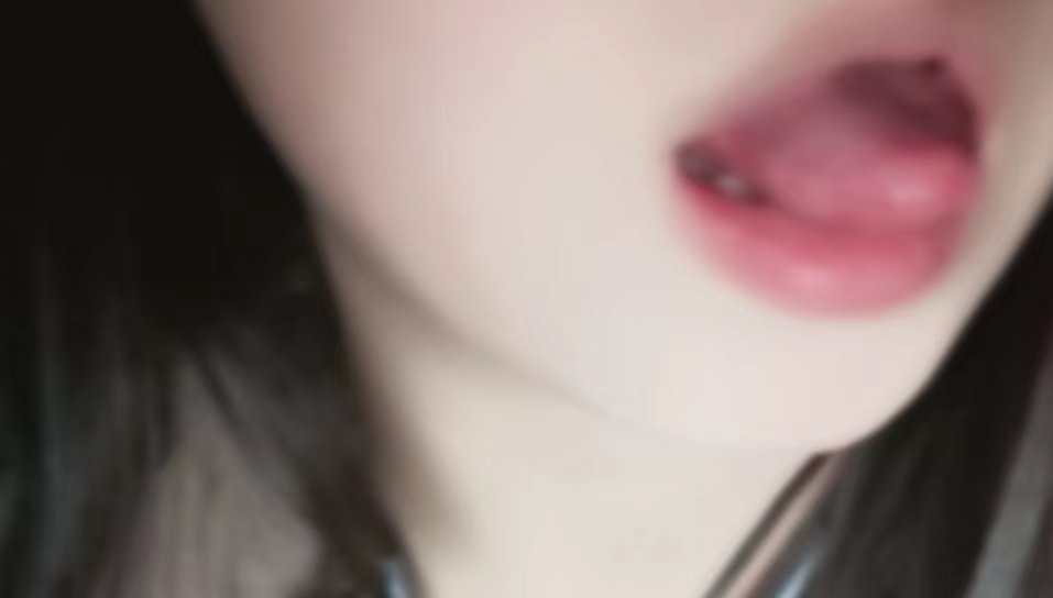 sususama01's tweet photo. 贱狗 想不想脱下主人的靴子舔着主人焖了一天的脚 跪好 先把主人鞋底的灰清理干净贱狗，你是不是傻逼贱货“舔脚奴”是不是啊 是不是啊 一边舔一边掌嘴像牲畜一样给主人舔着鞋子，到时候奖励你含住主人的脚趾乖乖的~脚趾缝也���舔干净哦
#丝袜脚 #调教 #言语羞辱 #舔脚调教 #舔鞋底 #贱狗舔脚  #女S调 https://t.co/FClxNqjKOG