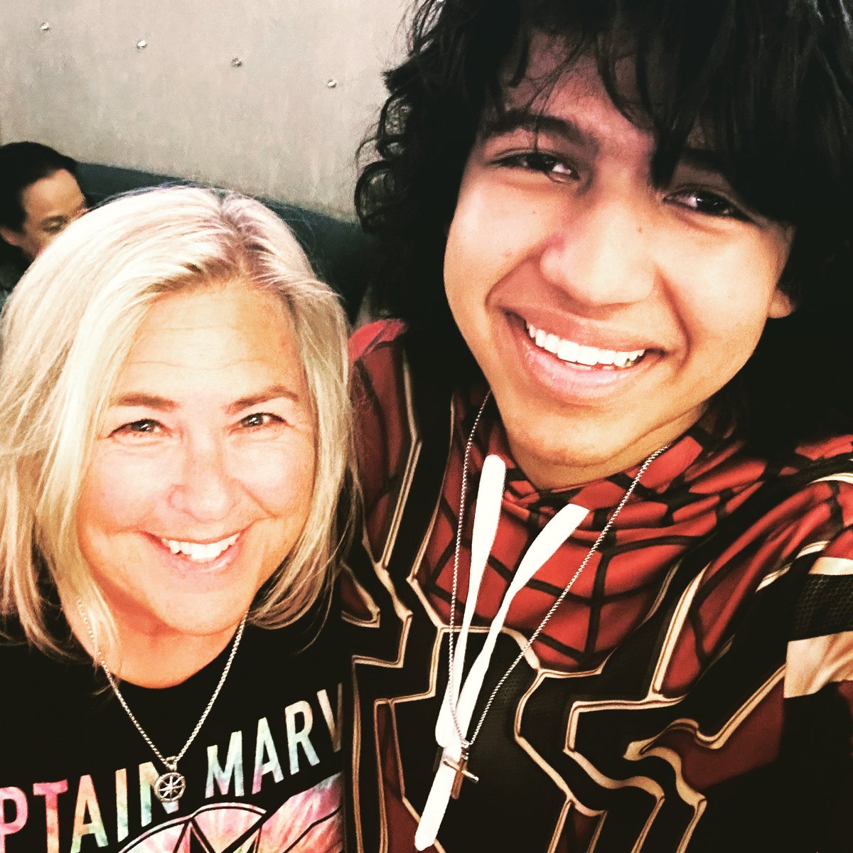 sandyshore's tweet photo. Catch up with me, Captain Marvel and #spiderman, 16 year old #justinleeschultz for the World Premier of JUSTIN IN THE MOMENT on @SmoothJazzRadio on Sat, Aug 26 @ 10A Pacific! https://t.co/nlkNWVtiDB #smoothgloballiving https://t.co/2TzCYzvVrM